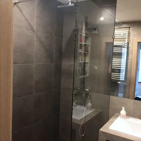 Appartement Large Free Private Parking *